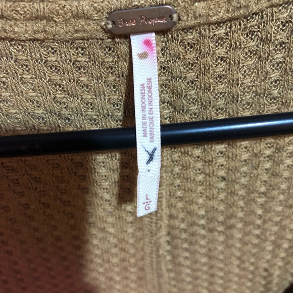 Free People Women’s Tan Waffle Knit Long Sleeve Shirt Size L - Picture 4 of 7